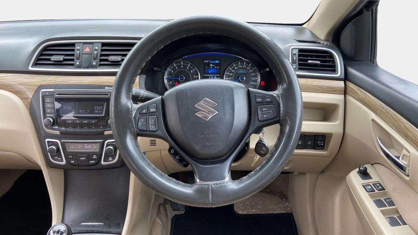 2019 Maruti Ciaz DELTA 1.5 SHVS MT PETROL, CNG, Manual, 1,26,964 km, Steering Wheel Close Up