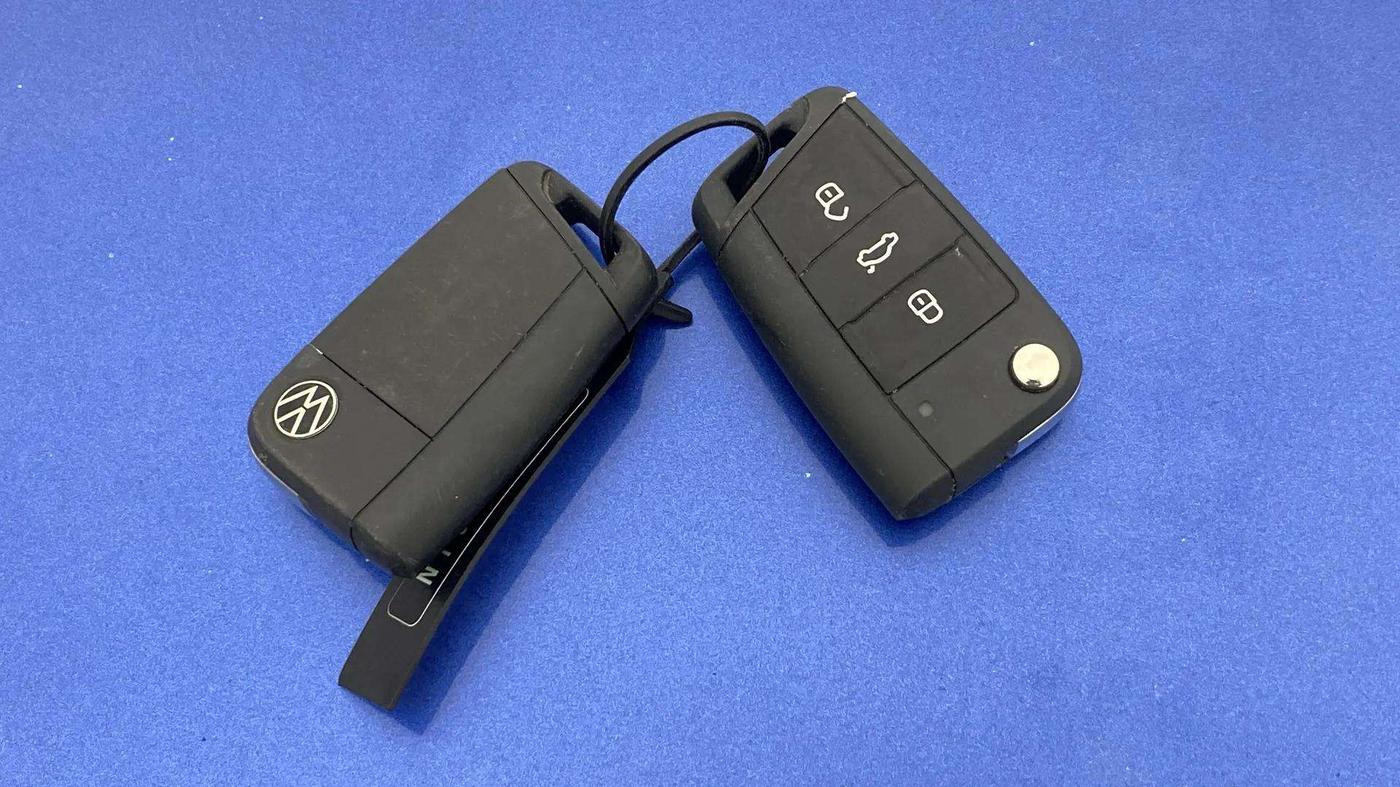 2022 Volkswagen VIRTUS TOPLINE TSI 1.0 AT, Petrol, Automatic, 52,864 km, Key Close Up