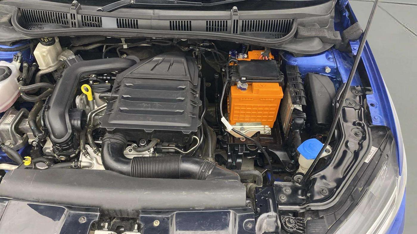 2022 Volkswagen VIRTUS TOPLINE TSI 1.0 AT, Petrol, Automatic, 52,864 km, Engine View - Left