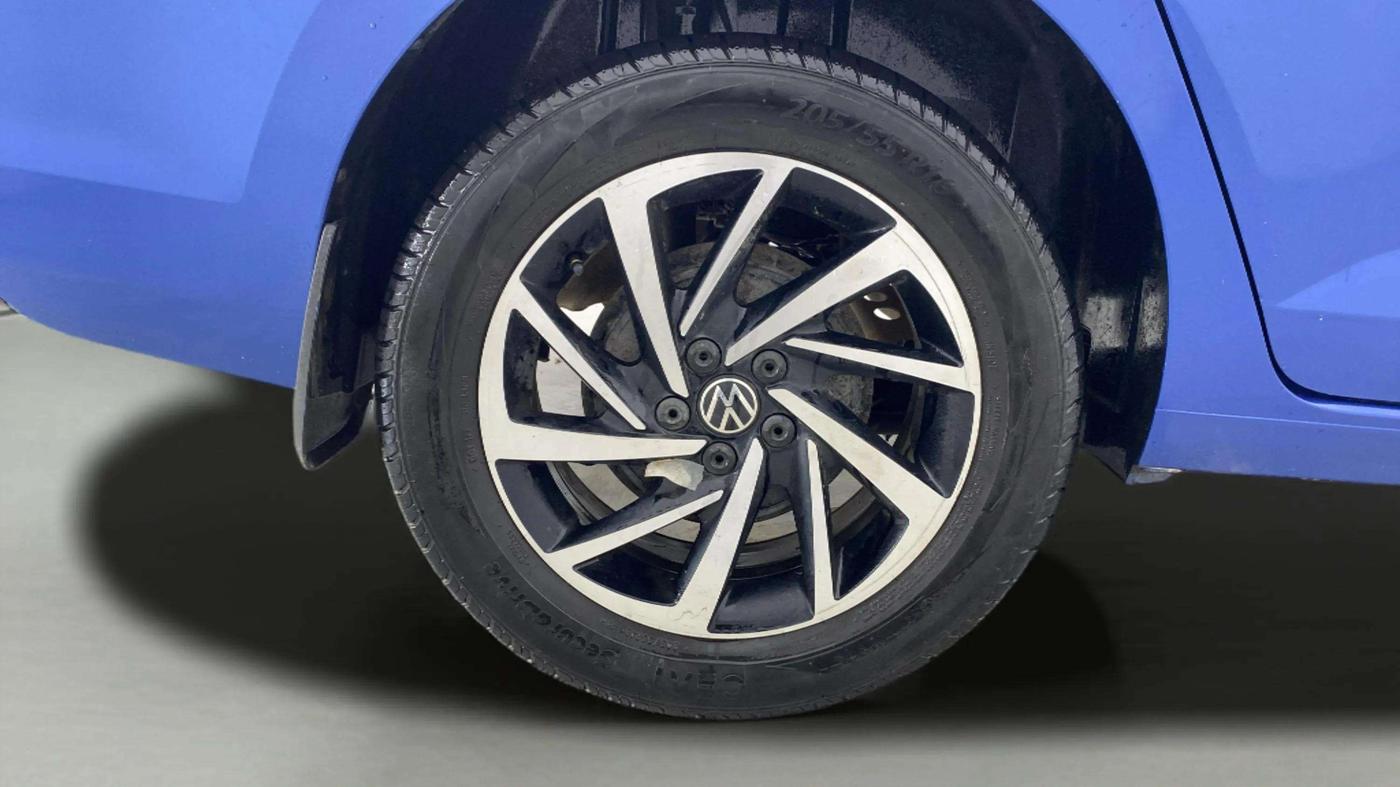 2022 Volkswagen VIRTUS TOPLINE TSI 1.0 AT, Petrol, Automatic, 52,864 km, Right Rear Wheel