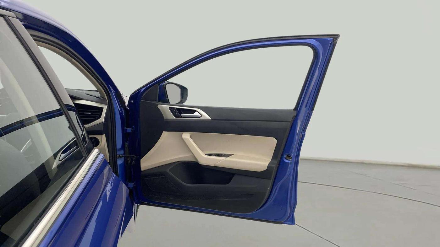 2022 Volkswagen VIRTUS TOPLINE TSI 1.0 AT, Petrol, Automatic, 52,864 km, RHS Front Door