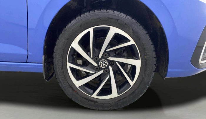 2022 Volkswagen VIRTUS TOPLINE TSI 1.0 AT, Petrol, Automatic, 52,811 km, Right Front Wheel