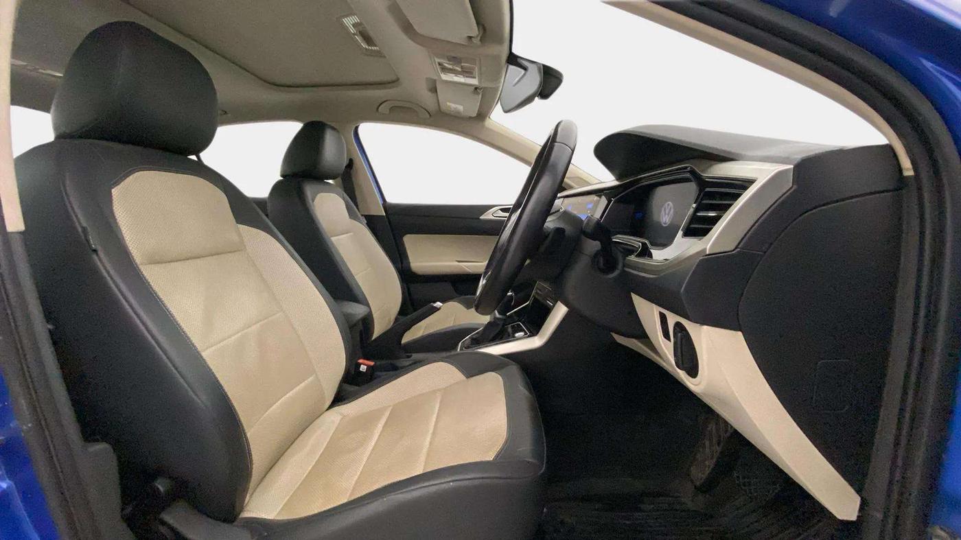 2022 Volkswagen VIRTUS TOPLINE TSI 1.0 AT, Petrol, Automatic, 52,864 km, Right Side Front Door Cabin
