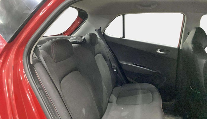 2019 Hyundai Grand i10 SPORTZ 1.2 KAPPA VTVT DUAL TONE, Petrol, Manual, 36,485 km, Right Side Rear Door Cabin