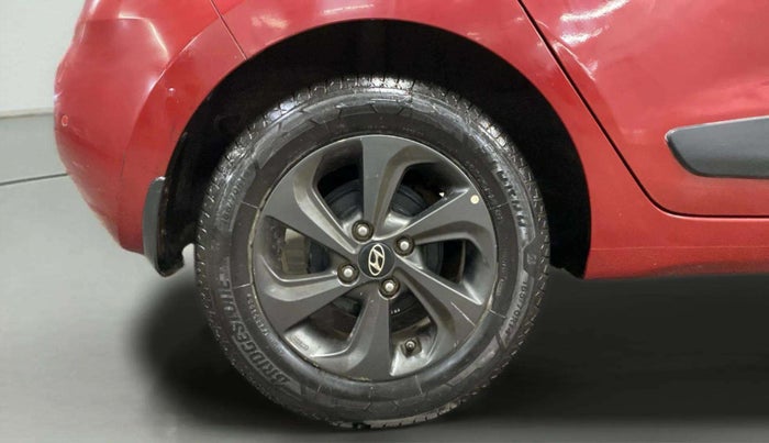 2019 Hyundai Grand i10 SPORTZ 1.2 KAPPA VTVT DUAL TONE, Petrol, Manual, 36,485 km, Right Rear Wheel