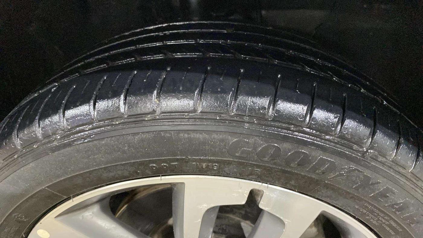 2017 Hyundai i20 Active 1.2 SX, Petrol, Manual, 30,253 km, Right Front Tyre Tread