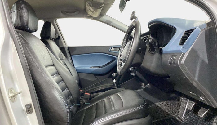 2017 Hyundai i20 Active 1.2 SX, Petrol, Manual, 30,253 km, Right Side Rear Door Cabin
