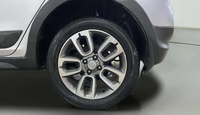 2017 Hyundai i20 Active 1.2 SX, Petrol, Manual, 30,253 km, Left Rear Wheel