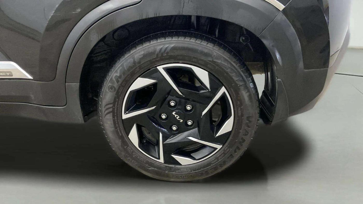 2024 KIA SONET HTK PLUS 1.2 PETROL MT, Petrol, Manual, 32,936 km, Left Rear Wheel