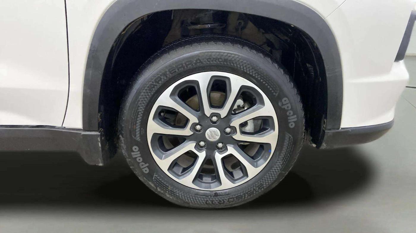 2023 Maruti Grand Vitara DELTA SMART HYBRID, Petrol, Manual, 46,243 km, Right Front Wheel