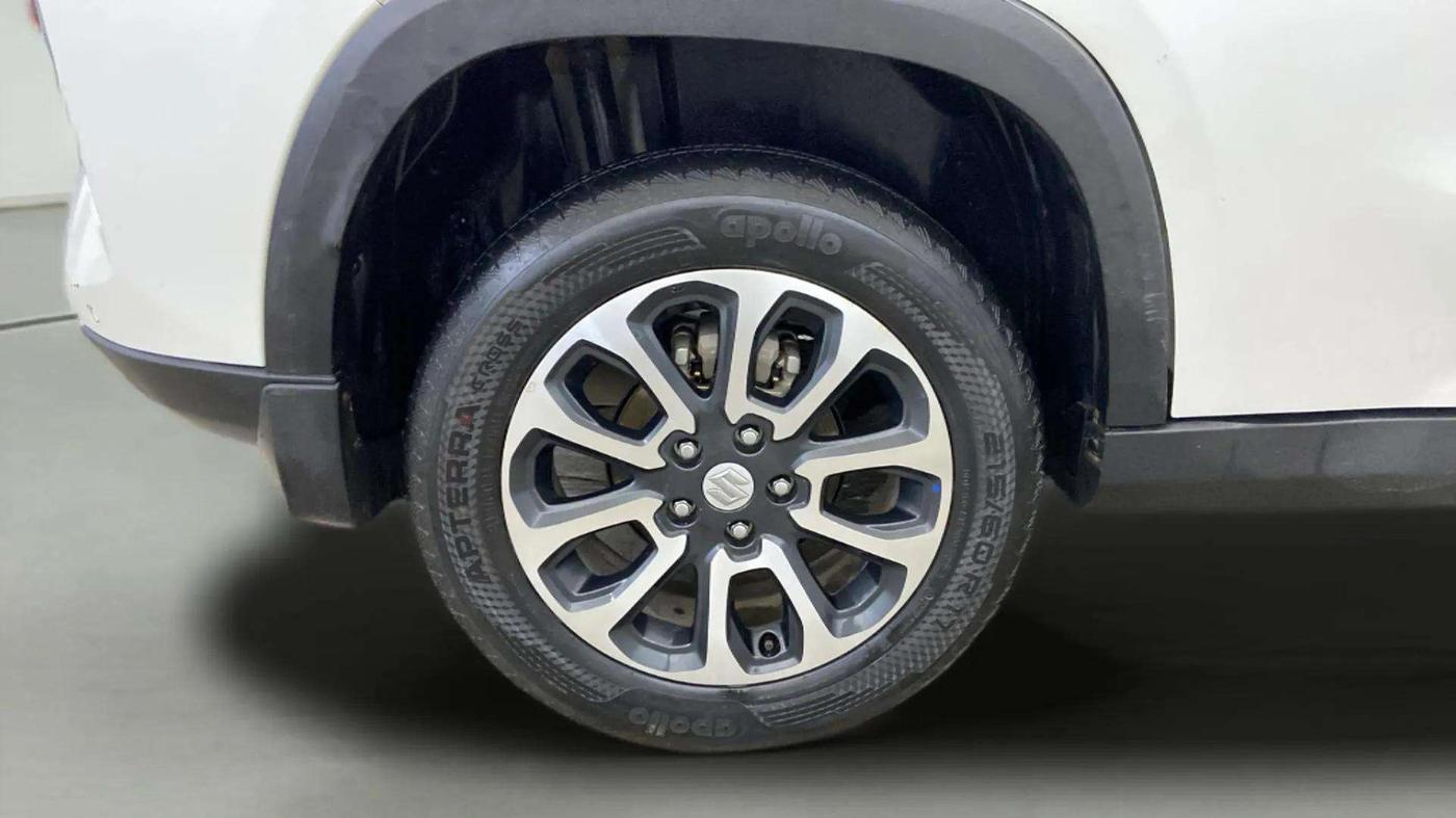 2023 Maruti Grand Vitara DELTA SMART HYBRID, Petrol, Manual, 46,243 km, Right Rear Wheel