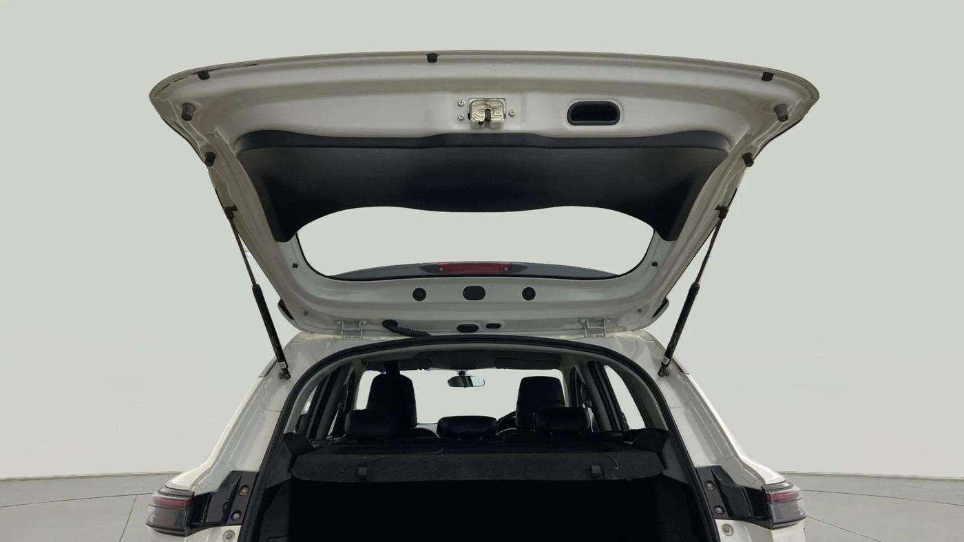 2023 Maruti Grand Vitara DELTA SMART HYBRID, Petrol, Manual, 46,243 km, Boot Door Open