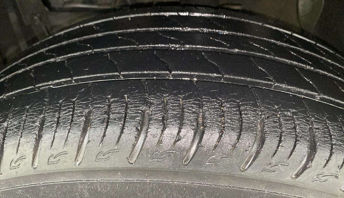 2020 Maruti Vitara Brezza VXI, Petrol, Manual, 33,344 km, Left Front Tyre Tread