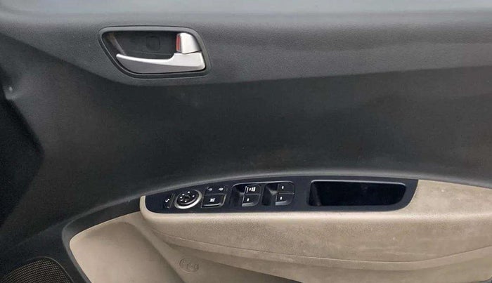 2019 Hyundai Grand i10 SPORTZ 1.2 KAPPA VTVT, Petrol, Manual, 68,438 km, Driver Side Door Panels Control