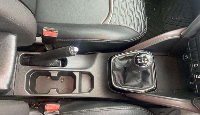 2023 Maruti Grand Vitara ZETA SMART HYBRID, Petrol, Manual, 19,713 km, Gear Lever