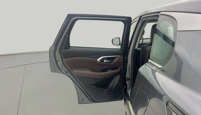2023 Maruti Grand Vitara ZETA SMART HYBRID, Petrol, Manual, 19,713 km, LHS Rear Door