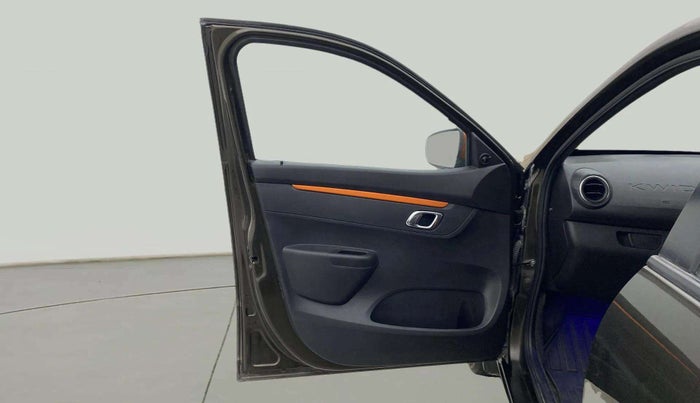 2021 Renault Kwid CLIMBER 1.0 AMT (O), Petrol, Automatic, 39,309 km, LHS Front Door