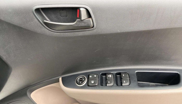 2018 Hyundai Grand i10 MAGNA 1.2 KAPPA VTVT, Petrol, Manual, 21,195 km, Driver Side Door Panels Control