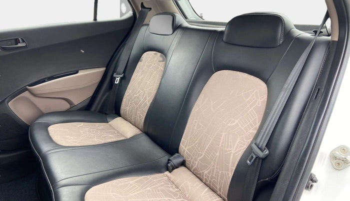 2018 Hyundai Grand i10 MAGNA 1.2 KAPPA VTVT, Petrol, Manual, 21,195 km, Right Side Rear Door Cabin