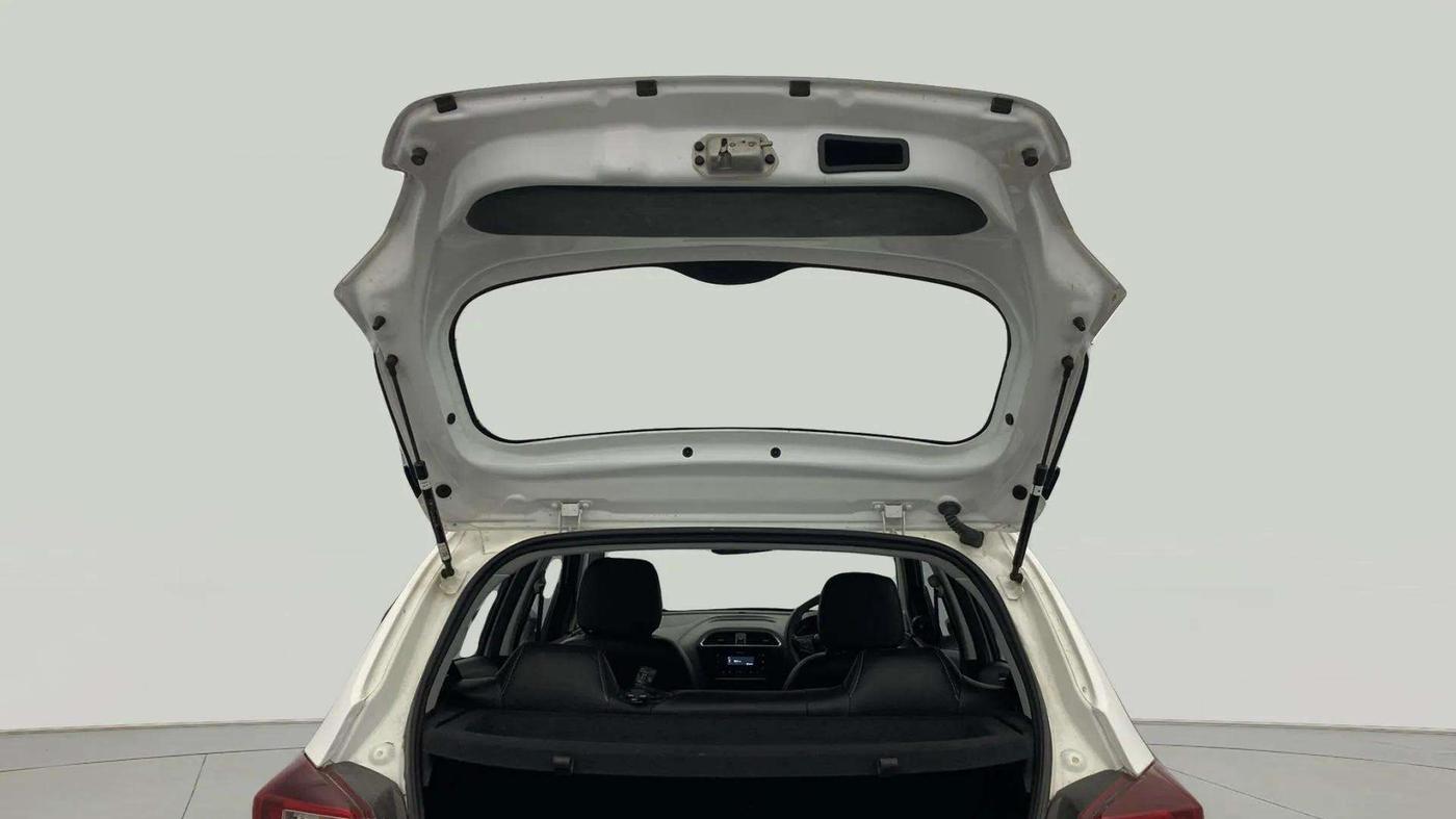 2024 Tata Tiago XT PETROL, Petrol, Manual, 13,798 km, Boot Door Open