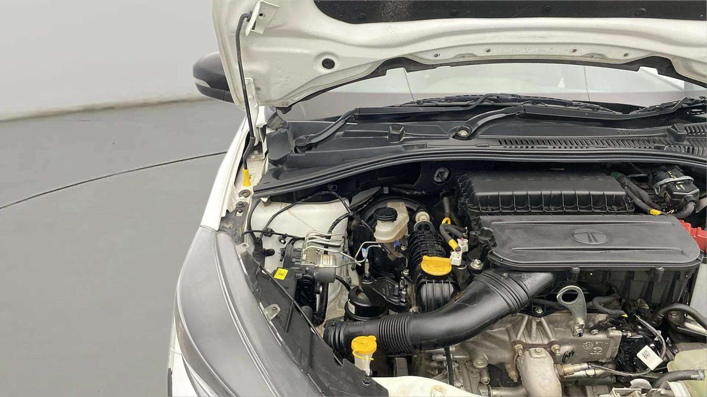 2024 Tata Tiago XT PETROL, Petrol, Manual, 13,798 km, Engine View - Right