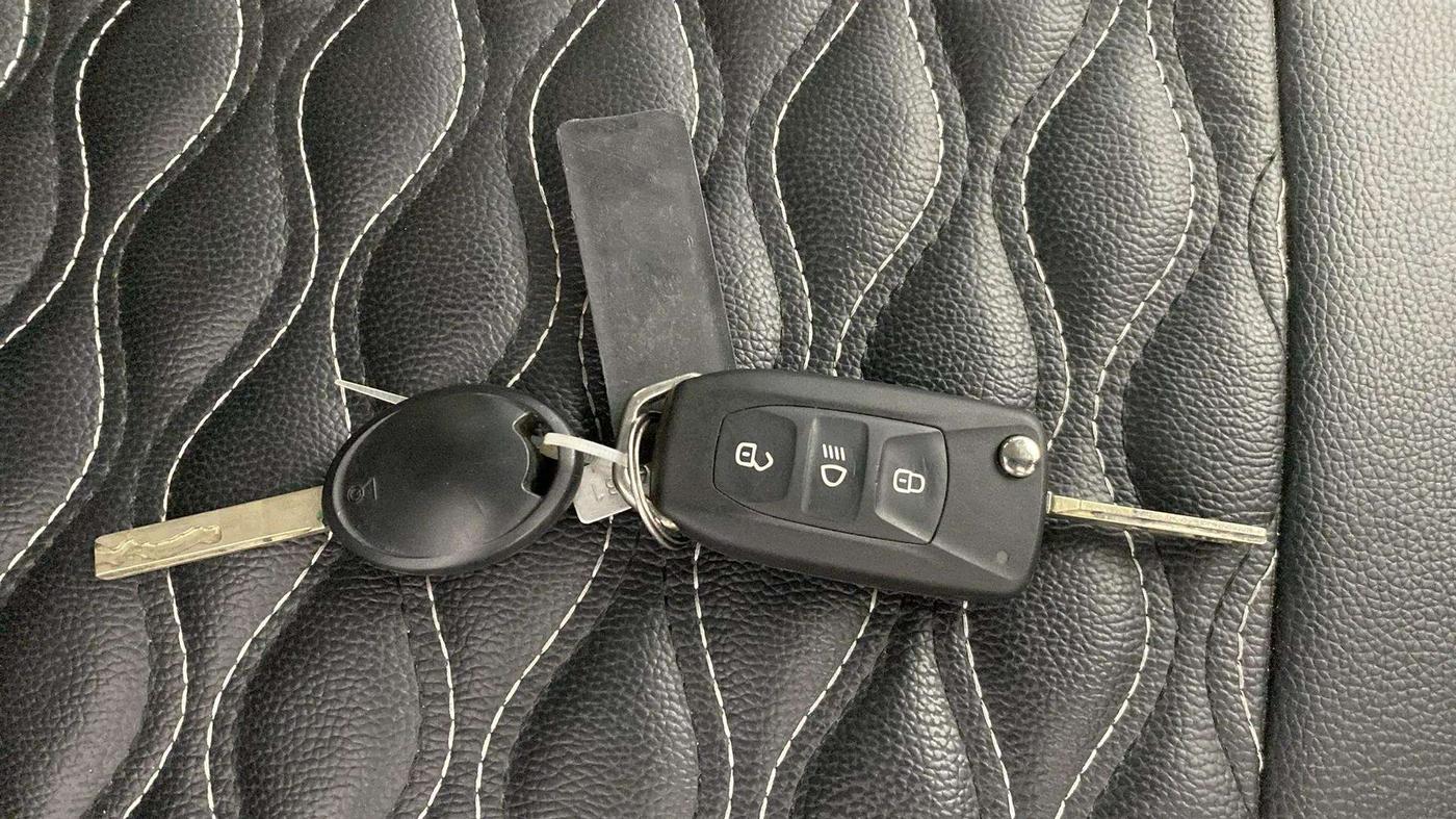 2024 Tata Tiago XT PETROL, Petrol, Manual, 13,798 km, Key Close Up