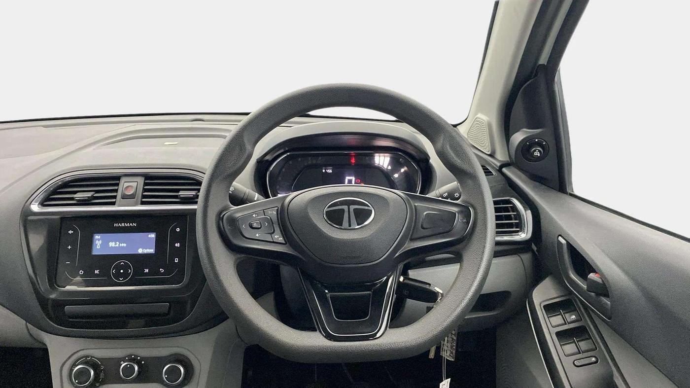 2024 Tata Tiago XT PETROL, Petrol, Manual, 13,798 km, Steering Wheel Close Up