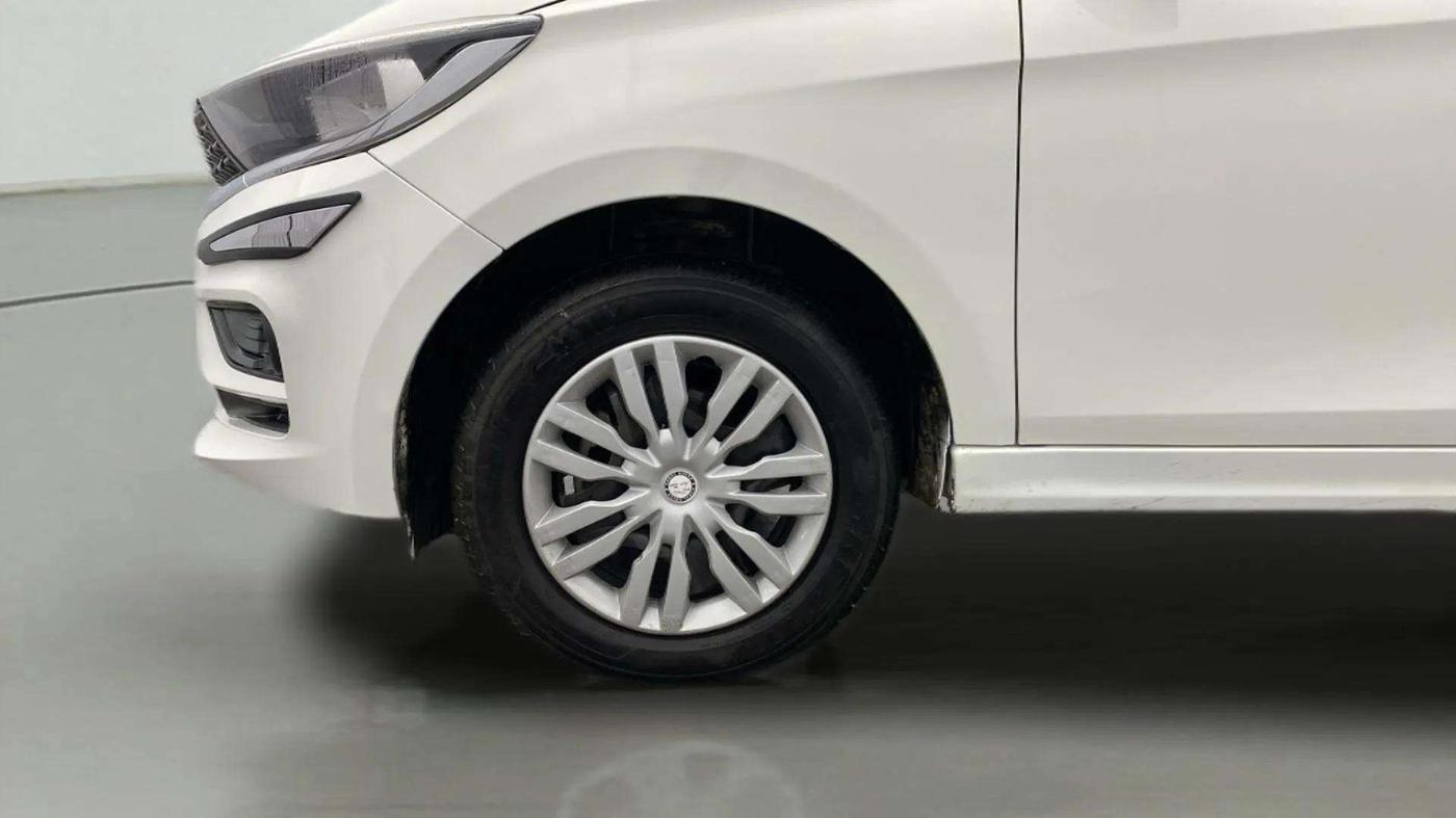 2024 Tata Tiago XT PETROL, Petrol, Manual, 13,798 km, Left Front Wheel