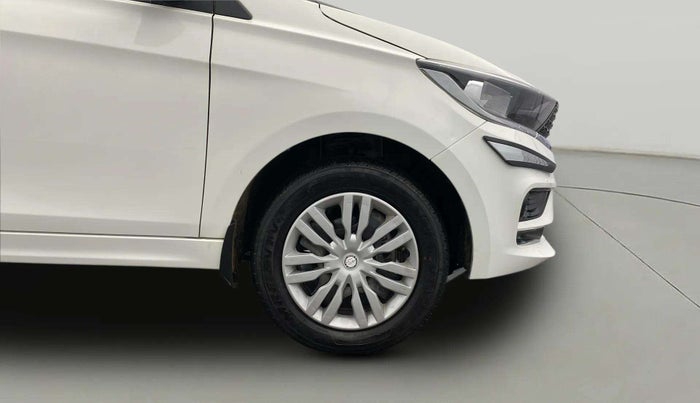2024 Tata Tiago XT PETROL, Petrol, Manual, 13,798 km, Right Front Wheel