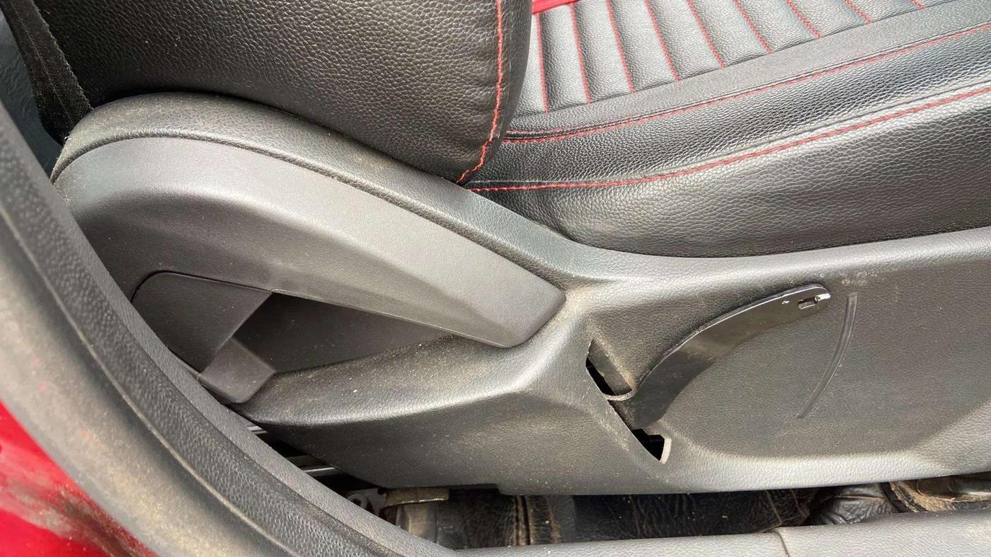 2019 Ford FREESTYLE TITANIUM 1.2 PETROL, Petrol, Manual, 50,401 km, Driver Side Adjustment Panel