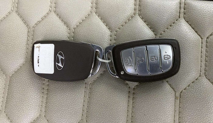 2024 Hyundai Creta SX 1.5 PETROL, Petrol, Manual, 32,476 km, Key Close Up
