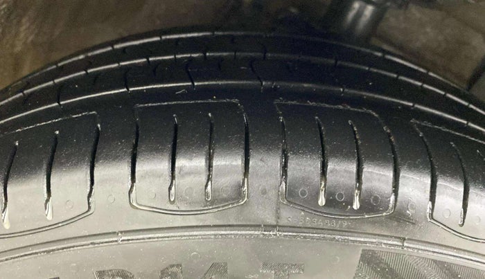 2014 Hyundai Xcent S (O) 1.2, Petrol, Manual, 79,915 km, Left Front Tyre Tread