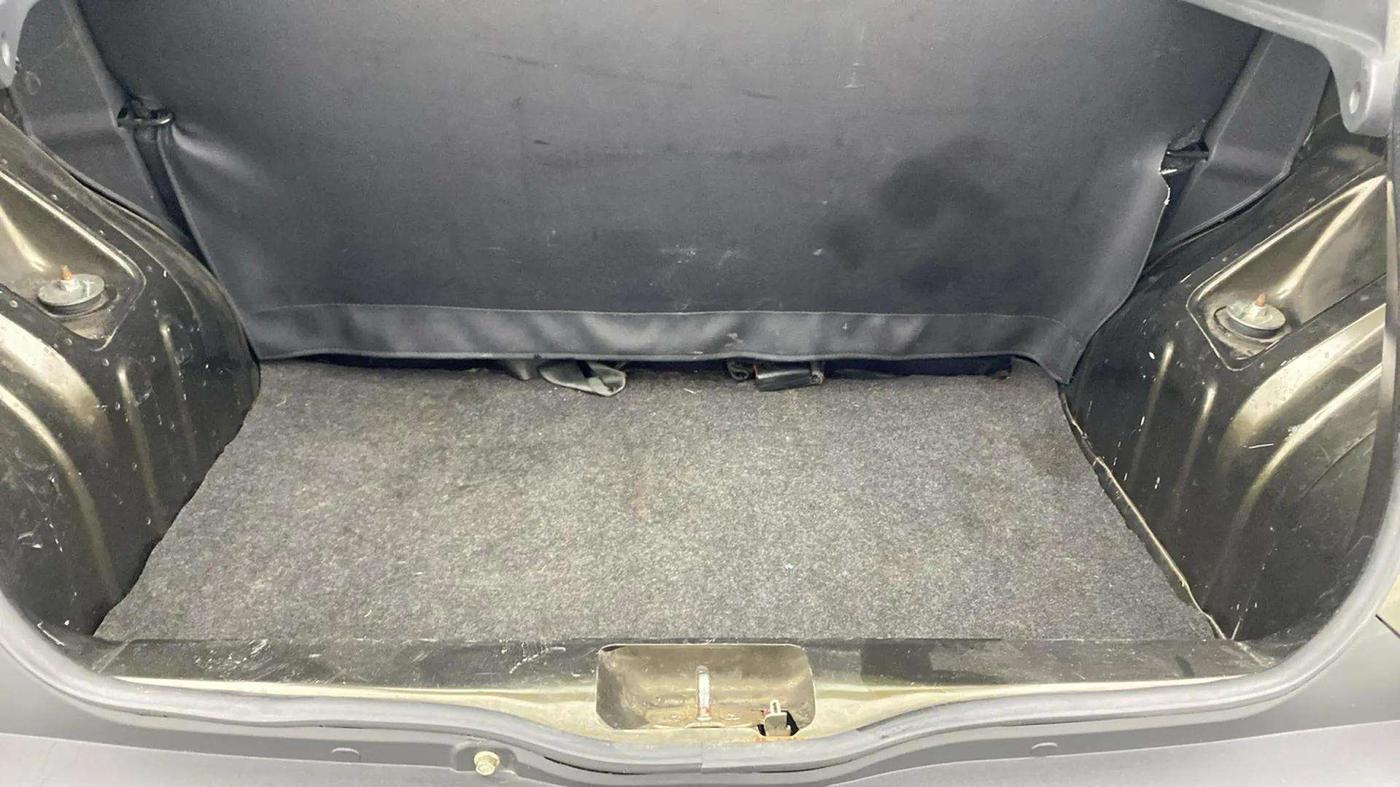 2015 Renault Kwid RXL, Petrol, Manual, 42,211 km, Boot Inside