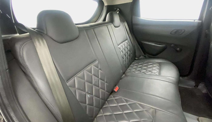 2015 Renault Kwid RXL, Petrol, Manual, 24,132 km, Right Side Rear Door Cabin