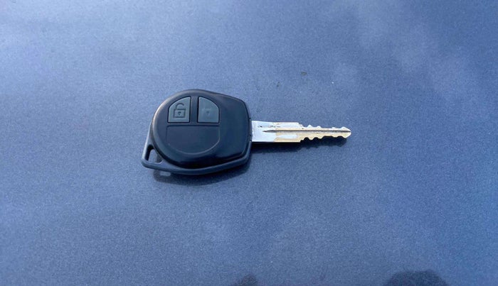 2018 Maruti Alto 800 VXI, Petrol, Manual, 1,16,453 km, Key Close Up