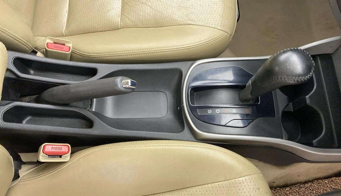 2016 Honda City 1.5L I-VTEC VX CVT, CNG, Automatic, 46,487 km, Gear Lever