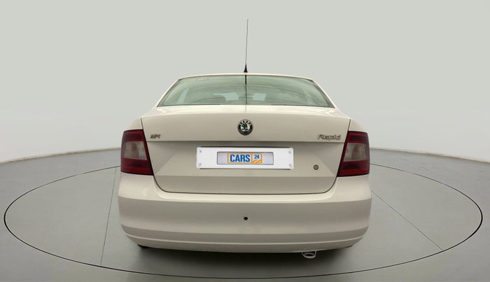 2012 Skoda Rapid AMBITION 1.6 MPI MT, Petrol, Manual, 75,926 km, Back/Rear