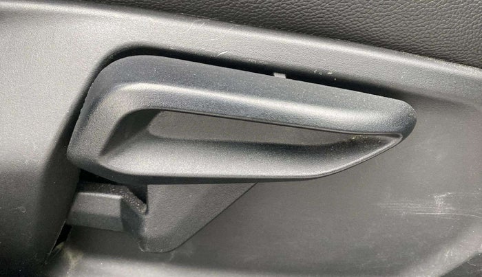 2023 Tata Tiago XT PETROL, Petrol, Manual, 29,215 km, Driver Side Adjustment Panel