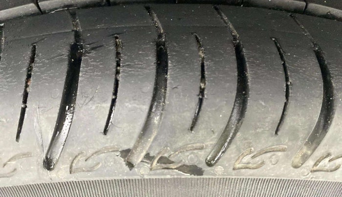 2023 Tata Tiago XT PETROL, Petrol, Manual, 29,215 km, Right Rear Tyre Tread