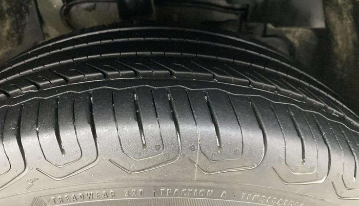 2024 Tata NEXON CREATIVE+ DCA 1.2 PETROL, Petrol, Automatic, 4,279 km, Right Front Tyre Tread