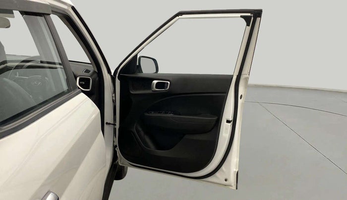 2021 Hyundai VENUE SX (O) 1.5 CRDI, Diesel, Manual, 81,364 km, RHS Front Door