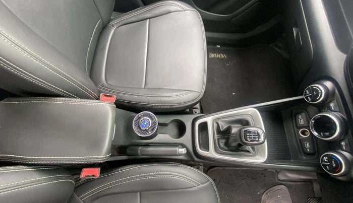 2021 Hyundai VENUE SX (O) 1.5 CRDI, Diesel, Manual, 81,364 km, Gear Lever