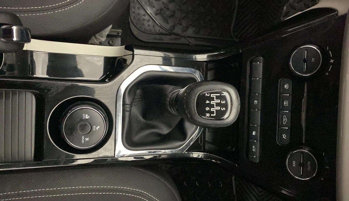 2020 Tata NEXON XZ PLUS PETROL, Petrol, Manual, 92,461 km, Gear Lever