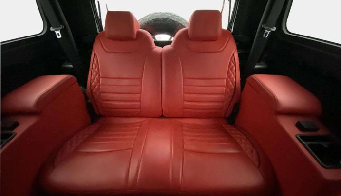 2022 Mahindra Thar LX PETROL HT 4WD AT, Petrol, Automatic, 37,637 km, Right Side Rear Door Cabin