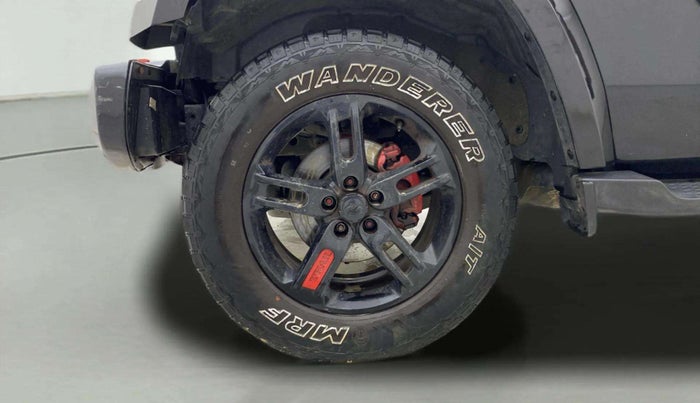 2022 Mahindra Thar LX PETROL HT 4WD AT, Petrol, Automatic, 37,637 km, Left Front Wheel