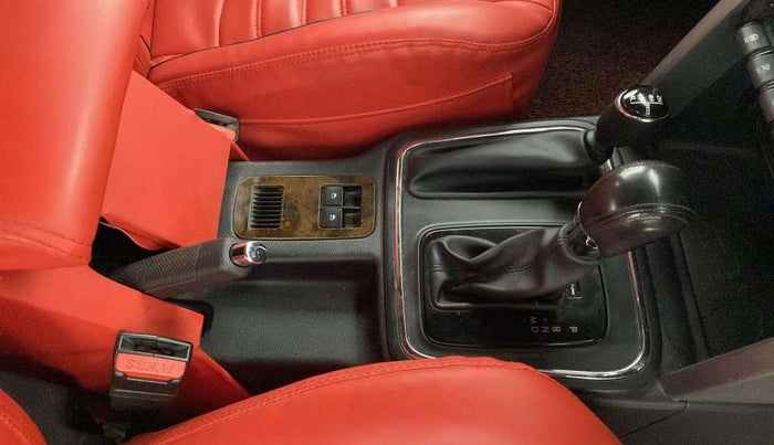 2022 Mahindra Thar LX PETROL HT 4WD AT, Petrol, Automatic, 37,637 km, Gear Lever