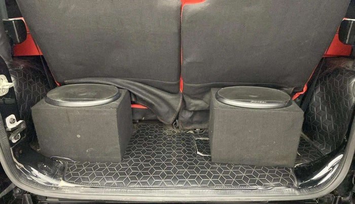 2022 Mahindra Thar LX PETROL HT 4WD AT, Petrol, Automatic, 37,637 km, Boot Open Zoomed View