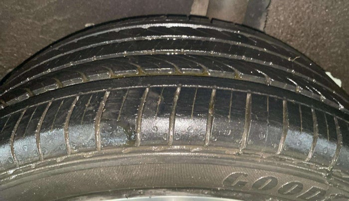 2019 Maruti Baleno ZETA PETROL 1.2, Petrol, Manual, 48,249 km, Left Front Tyre Tread