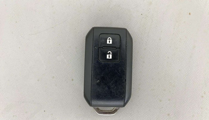 2023 Maruti Baleno ZETA PETROL 1.2, Petrol, Manual, 21,153 km, Key Close Up