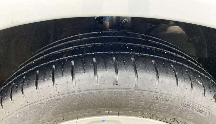 2023 Maruti Baleno ZETA PETROL 1.2, Petrol, Manual, 21,153 km, Right Front Tyre Tread